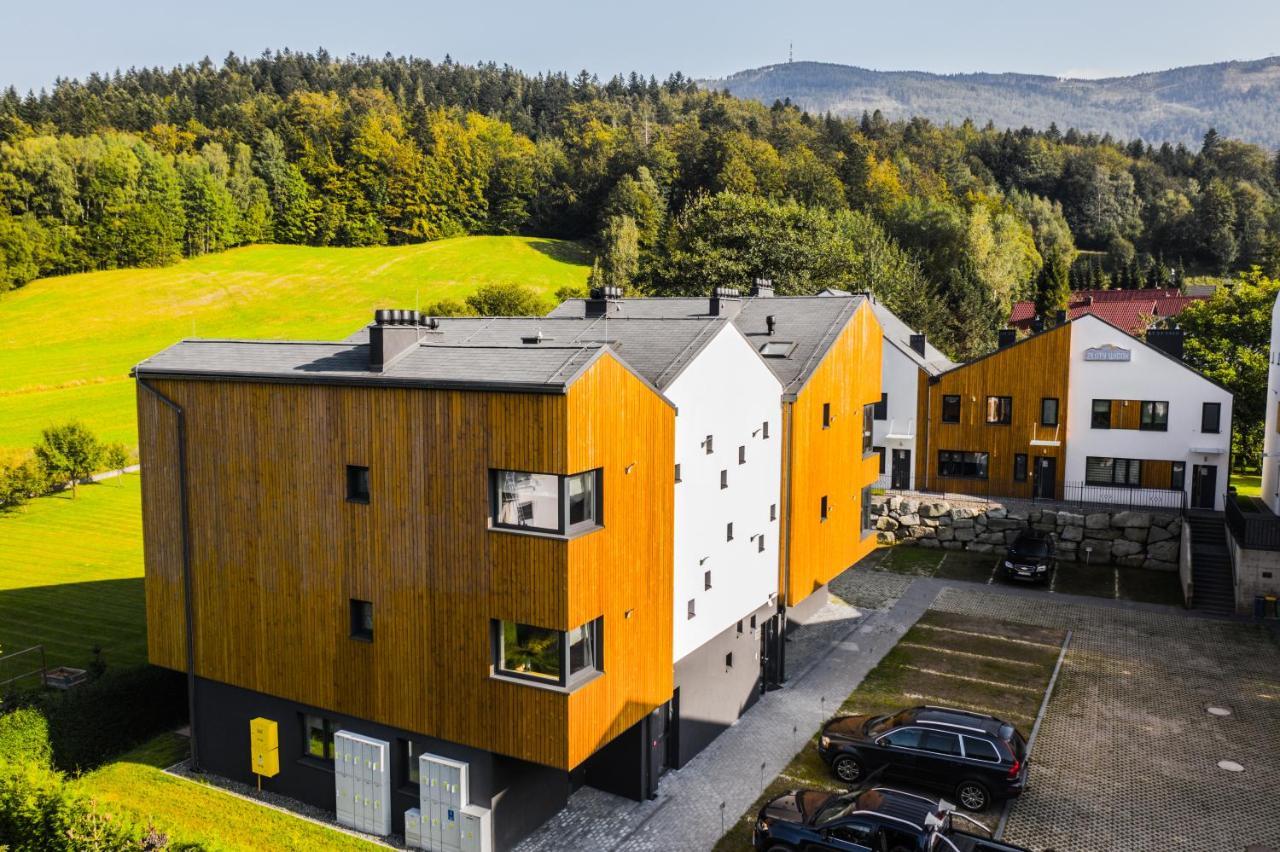 Szczyrk Ptasie Apartamenty Nowosc Z Widokiem Na Gory ภายนอก รูปภาพ