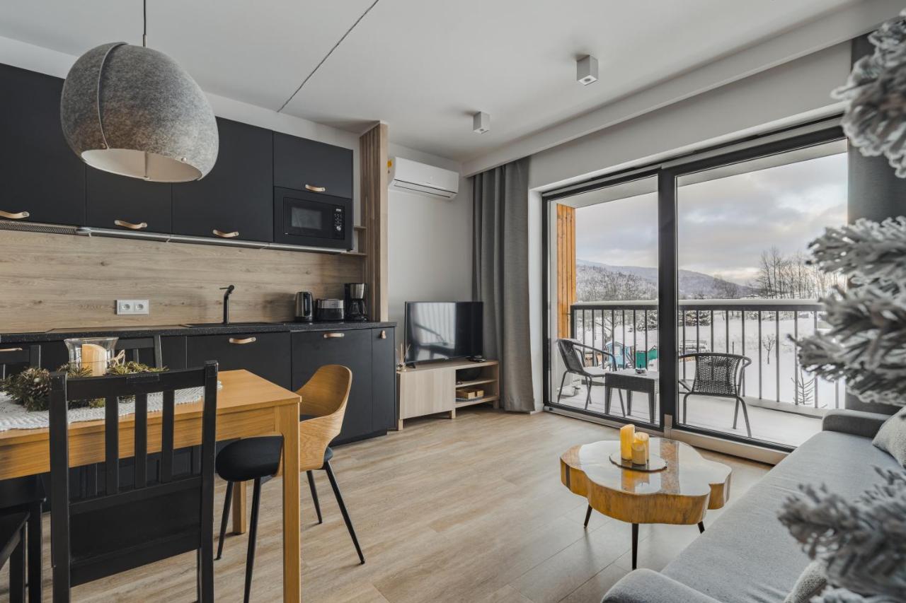 Szczyrk Ptasie Apartamenty Nowosc Z Widokiem Na Gory ภายนอก รูปภาพ