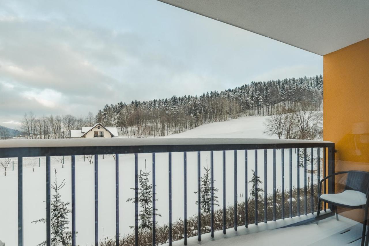 Szczyrk Ptasie Apartamenty Nowosc Z Widokiem Na Gory ภายนอก รูปภาพ