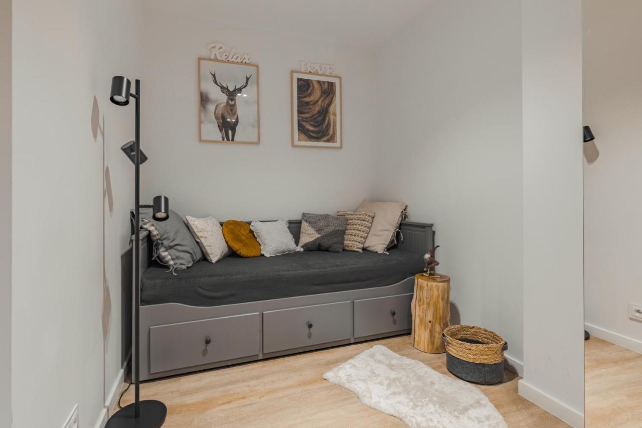 Szczyrk Ptasie Apartamenty Nowosc Z Widokiem Na Gory ภายนอก รูปภาพ